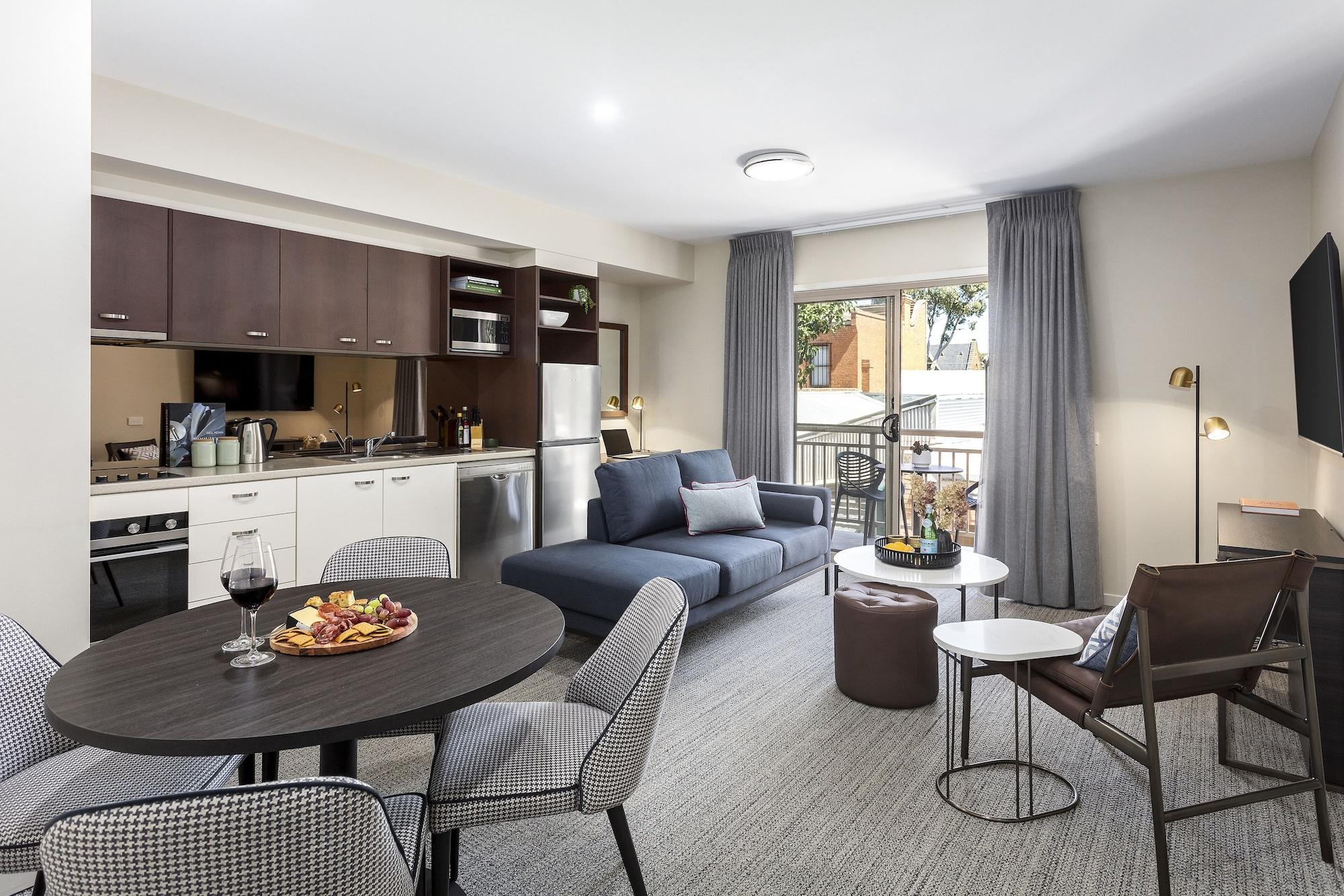 Aparthotel Quest 4*