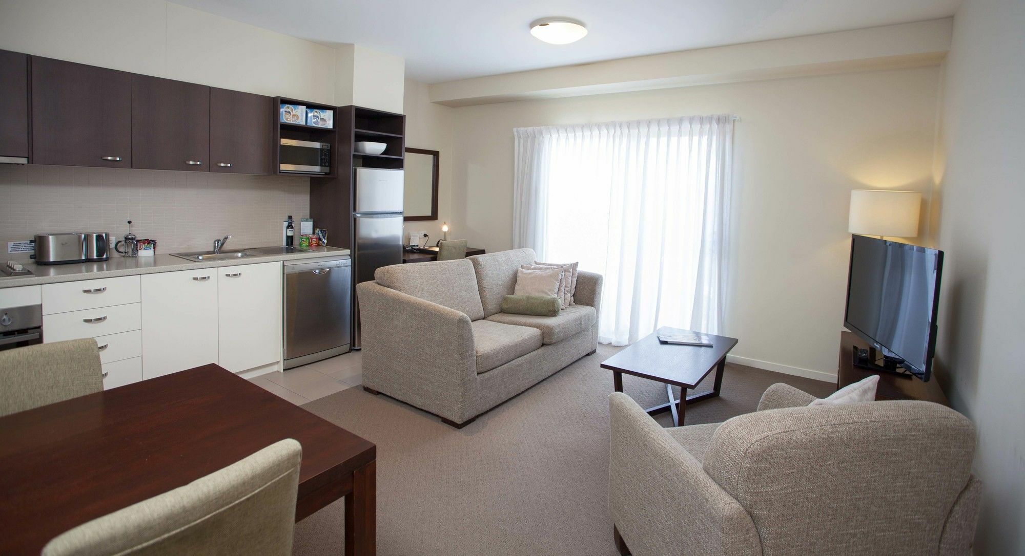 Aparthotel Quest 4*