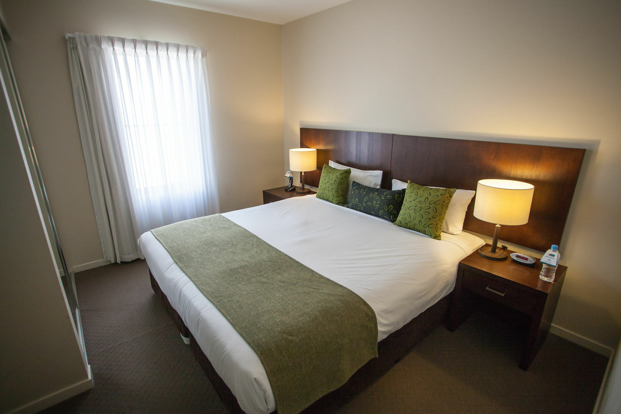 Quest Aparthotel 4*